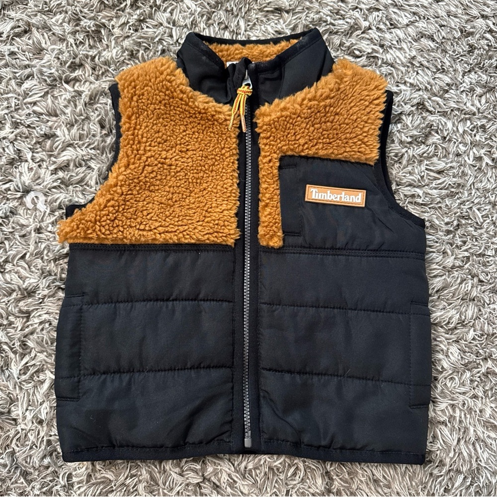 Timberland Baby Boy Puffer Vest Size 6-9 Months EUC